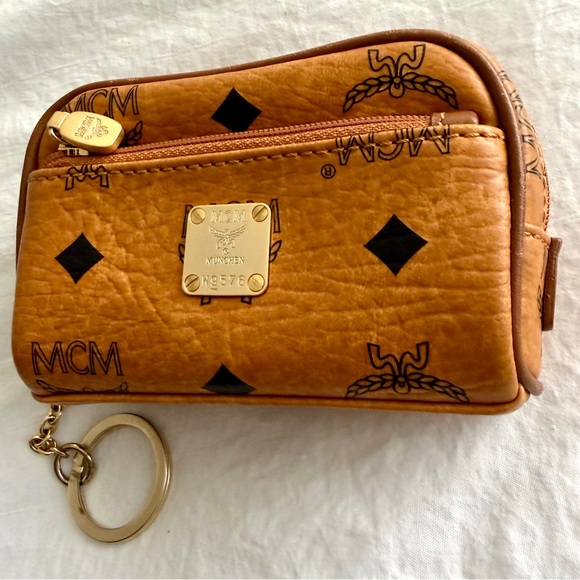 👑✅PRICE FIRM✅AUTHENTIC RARE MCM Visetos Wallet Key Pouch - Picture 6 of 17